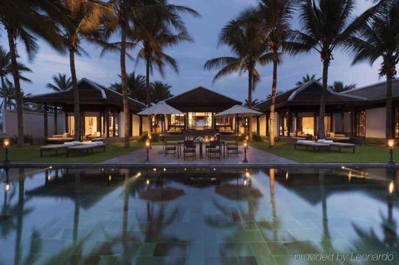 Four Seasons Resort (The Nam Hai)